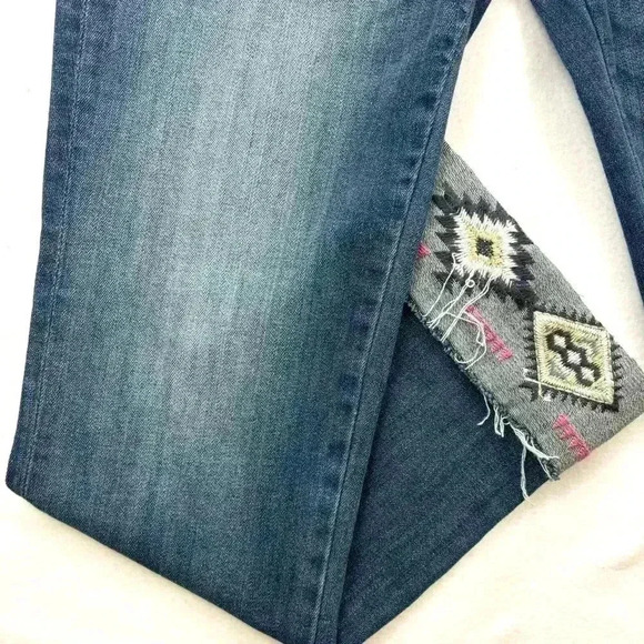 Driftwood Colette Stretch Denim Embroider Cuff Crop Straight Leg Jean Size 30 - Picture 6 of 16